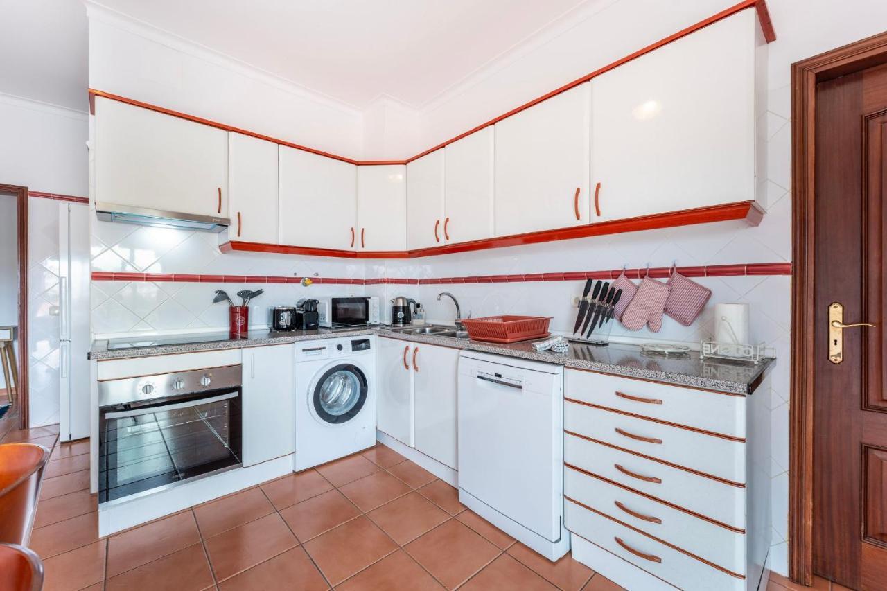 Peaceful 1 Bdr Apartment W/ Balcony By Lovelystay Almancil Exterior photo