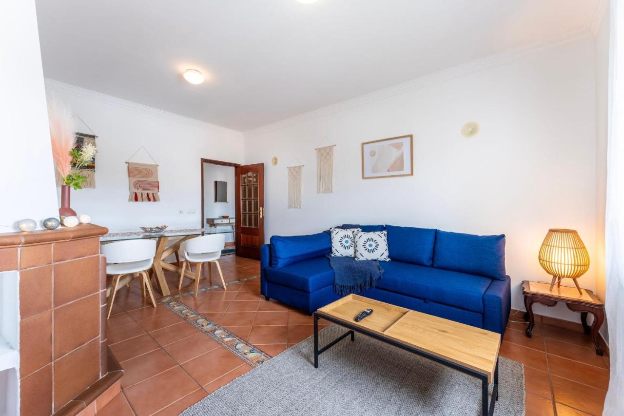 Peaceful 1 Bdr Apartment W/ Balcony By Lovelystay Almancil Exterior photo